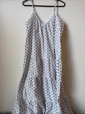 GAP White Spaghetti Strap Tiered Maxi Dress with Black Motif